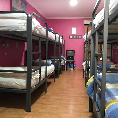 Rc Miguel Angel Hostel Мадрид Екстериор снимка Hostel in Madrid, Spain