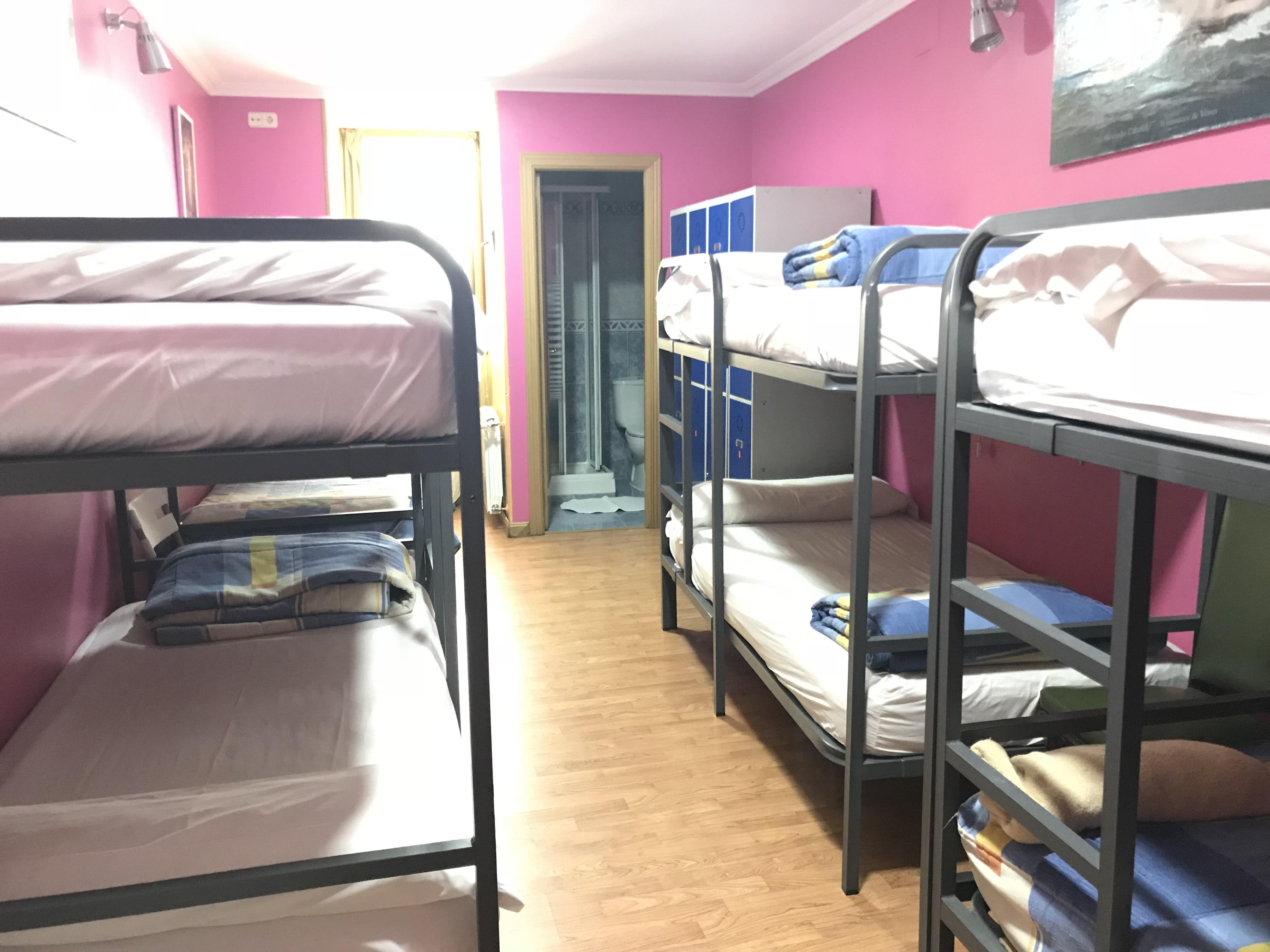 Rc Miguel Angel Hostel Мадрид Екстериор снимка Hostel in Madrid, Spain